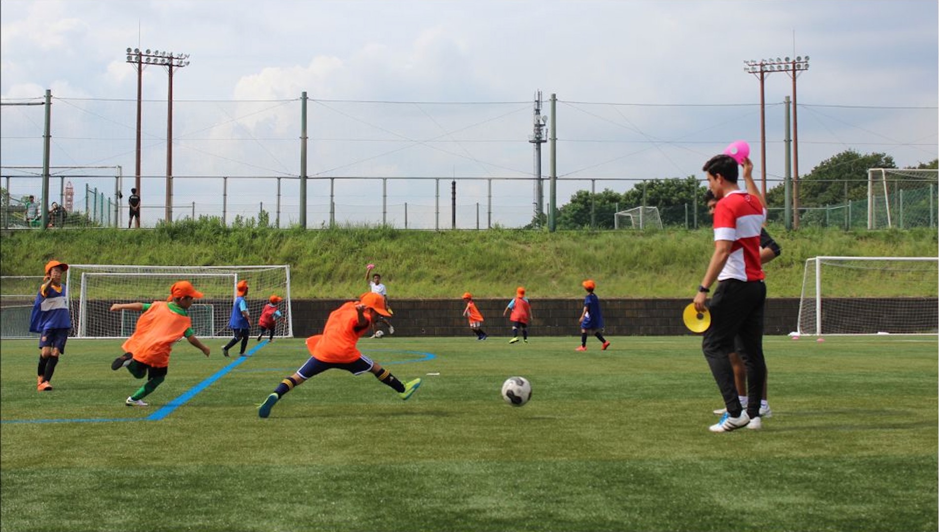 6歳から13歳の選手のための攻撃のベスト100タスク(パート1 )